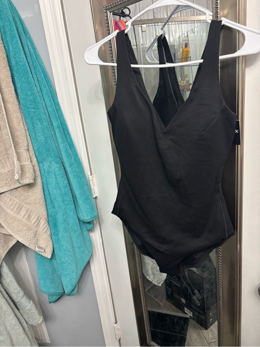 Spanx Black V-Neck Women’s Tank Top